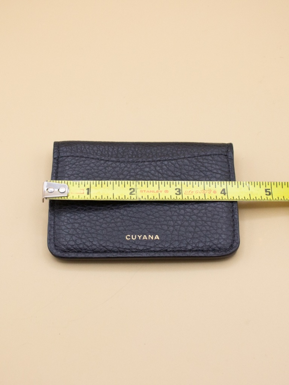 Cuyana Card Black Leather Wallet - Picture 2 of 8